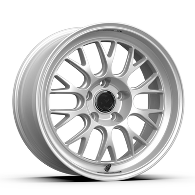 fifteen52 Holeshot RSR 18x9.5 5x120 22mm ET 72.56mm Center Bore Radiant Silver