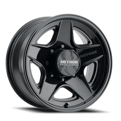 Method MR319 18x9 18mm Offset 8x6.5 BP 130.81mm CB Gloss Black Wheel