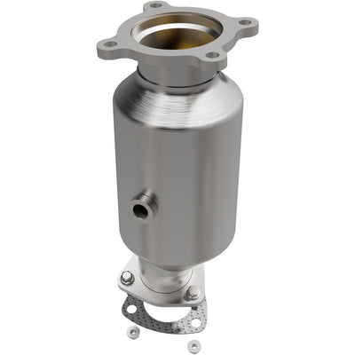MagnaFlow Direct Fit Catalytic Converter 18-20 Audi Q5 Underbody