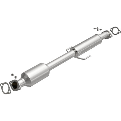 Magnaflow 2015 Kia Optima 2.4L Direct Fit Cat Converter (California Grade)