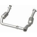 MagnaFlow 19-20 GMC Sierra 1500 Single Underbody 4.3L/5.3L Direct Fit Catalytic Converter