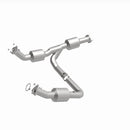 MagnaFlow 18-20 Chevrolet Express 2500 Single Underbody 4.3L Direct Fit Catalytic Converter