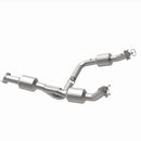 MagnaFlow 18-20 Chevrolet Express 2500 Single Underbody 4.3L Direct Fit Catalytic Converter
