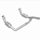 MagnaFlow 19-20 GMC Sierra 1500 Single Underbody 4.3L/5.3L Direct Fit Catalytic Converter