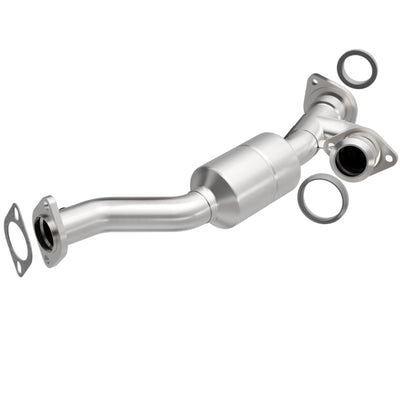 MagnaFlow Direct Fit Catalytic Converter 01-03 Montero 3L Passenger Side Front OEM