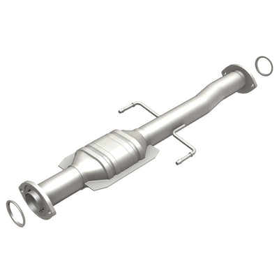 MagnaFlow Direct Fit Catalytic Converter 02-03 Toyota Tacoma 2.4L