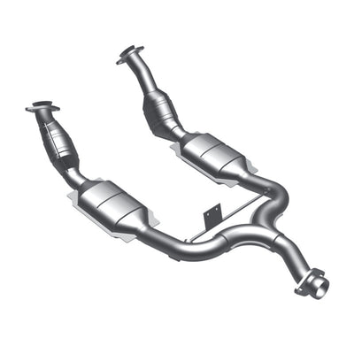 MagnaFlow Direct Fit Catalytic Converter 94-95 Ford Mustang 3.8L Tier 1 (California)