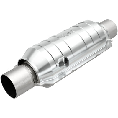 MagnaFlow Universal Catalytic Converter 2.00 OEM Angled O2