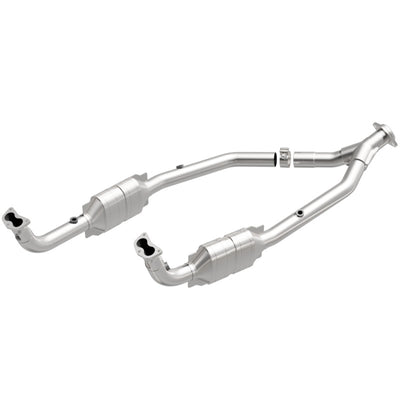 MagnaFlow Direct Fit Catalytic Converter 99-04 LR Discovery V8 OEM