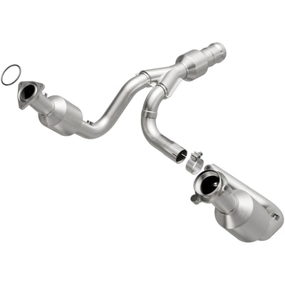 MagnaFlow Direct Fit Catalytic Converter 2015 GMC Yukon XL V8 6.2L