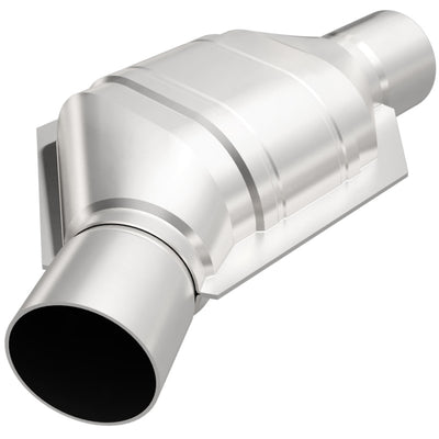 MagnaFlow Universal Catalytic Converter 2in Inlet/Outlet Angled Offset/Center Oval (California)