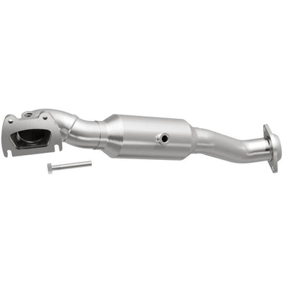MagnaFlow Direct Fit Catalytic Converter 15-19 Ram 1500 3.6L OEM Grade Fed/EPA Compliant Manifold