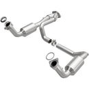 MagnaFlow DF Catalytic Conv OEM 2005 GMC Sierra/Chevrolet Silverado 1500/Cadillac Escalade Underbody