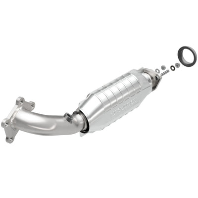MagnaFlow Direct Fit Catalytic Converter 10-11 Cadillac CTS 3.0L
