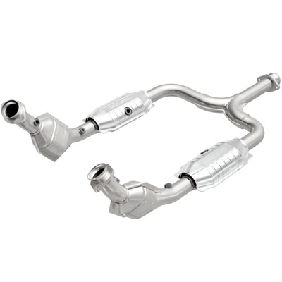 MagnaFlow Direct Fit Catalytic Converter 99-01 Mustang 3.8L 50S