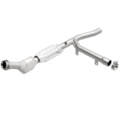 MagnaFlow Direct Fit Catalytic Converter 97-98 Ford Trucks 4.2L