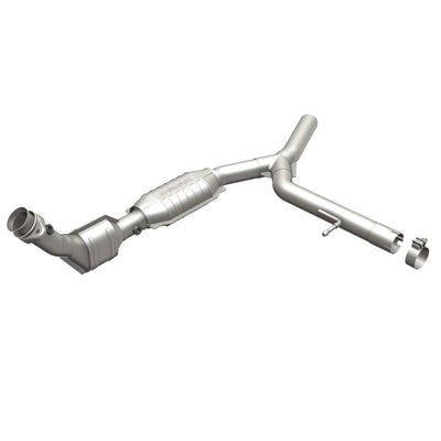 MagnaFlow Direct Fit Catalytic Converter 04-05 Ford F-150 5.4L P/S 2WD (Excl 04 Heritage Edition)